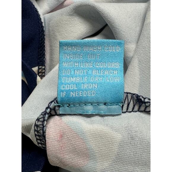 J McLaughlin Top Women Medium Navy Rose Floral Catalina Cloth Bold Summer Preppy - Picture 9 of 11